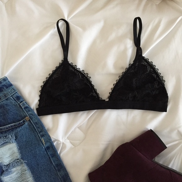 NWT Black Triangle Lace Bralette - Picture 3 of 6